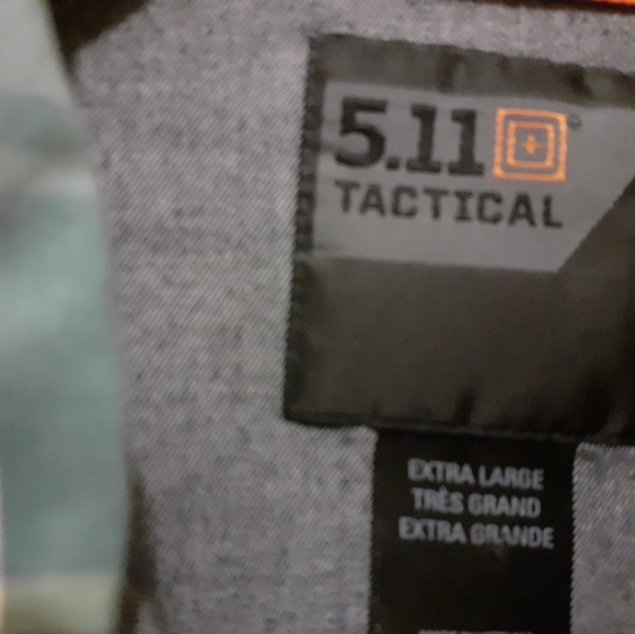 5.11 tatical plaid Button down the front shirt - Picture 3 of 3